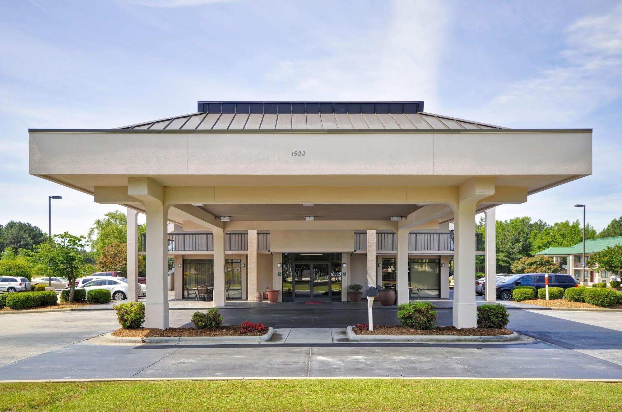 Motel 6 Fayetteville - I-95 エクステリア 写真